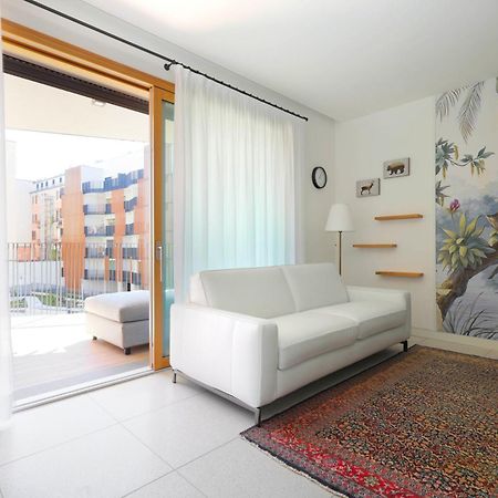 Luxury Apartment Con Terrazza, Palestra, Cowork & Box Privato Milan Bagian luar foto